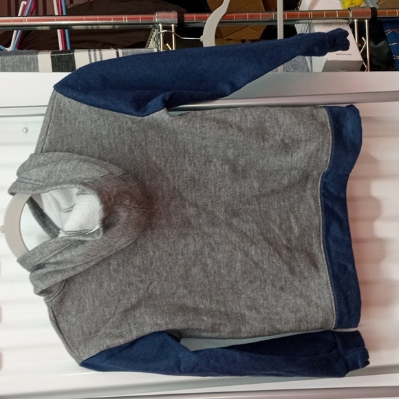 Boys reebok hoodie size 7 - Picture 3 of 3